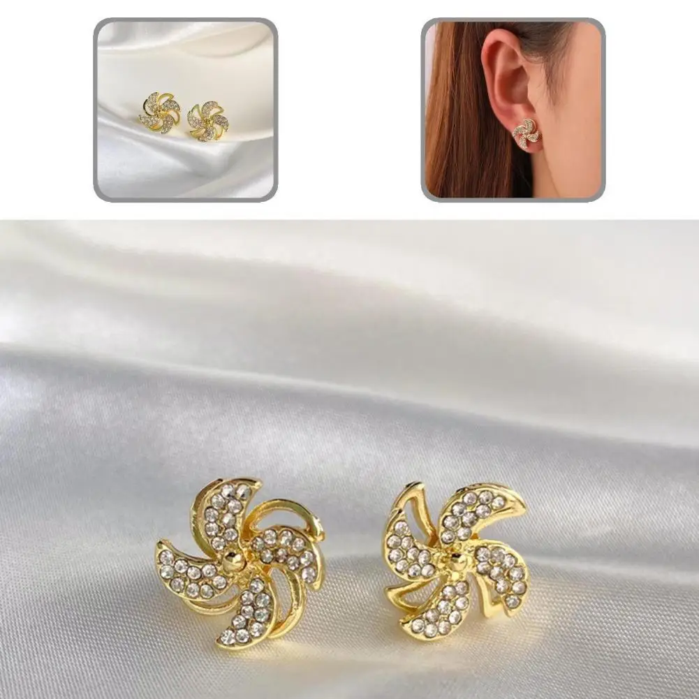 

Anti-drop Light Weight Women Windmill Shape Cute Stud Earrings for Going Out