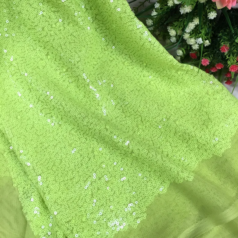 

100*150cm 3mm Fluorescent Green Sequin Fabric for Mermaid Dresses Performance Fahion Clothing