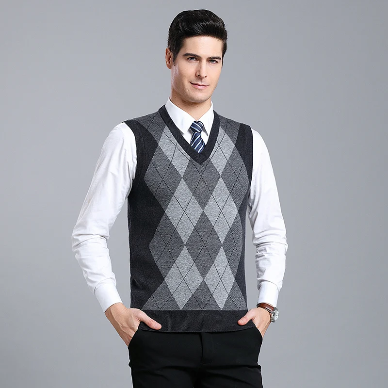 New Fashion Brand Sweaters Men Pullover V Neck Slim Fit Jumpers Knitred Sleeveless Autumn Korean Vest Style Casual Men Clothes