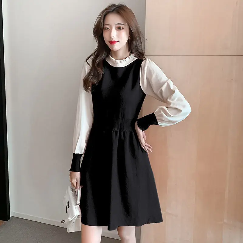 Винтажное трикотажное платье-мини с двумя вставками и застежкой талии | Женская