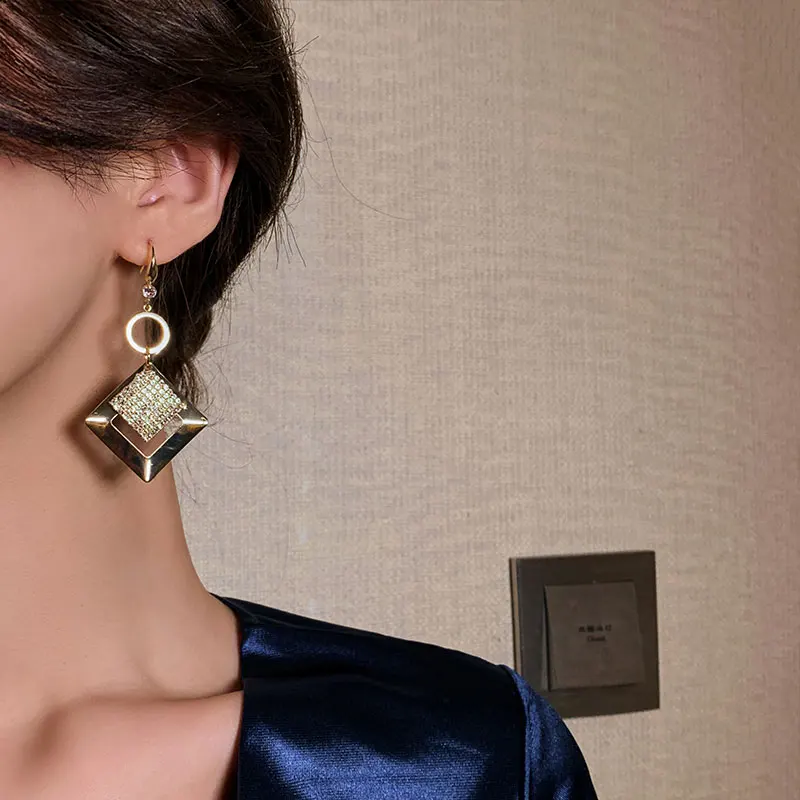 Светильник кие роскошные подвесные серьги Shuangling для женщин в нормкор стиле