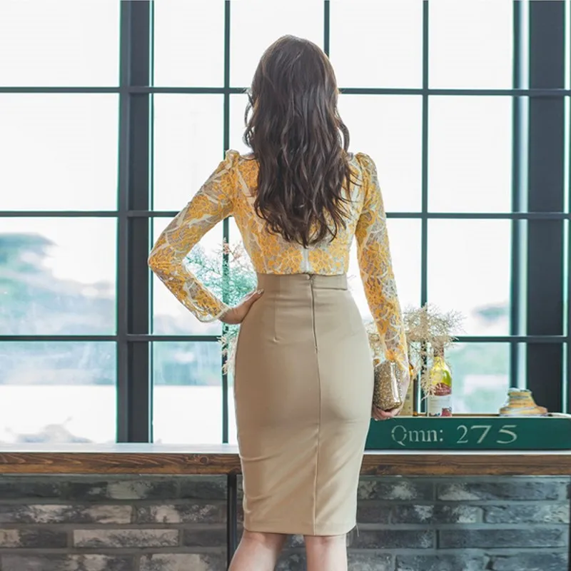 

2020 autumn winter fashion sexy Women 2 Pieces sets Square neck lace tops + oblique arc hip skirt suit