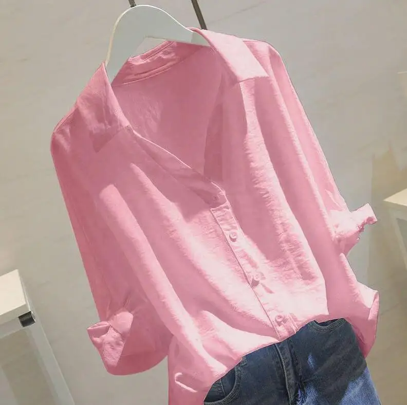 Женская рубашка с V-образным вырезом белая или синяя Облегающая Elagant модель S471 на