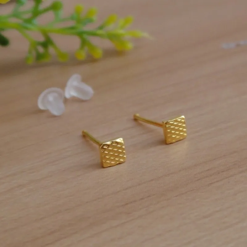 Серьги из чистого желтого золота 24k для женщин и девушек, квадратные серьги-гвоздики 0,66 г