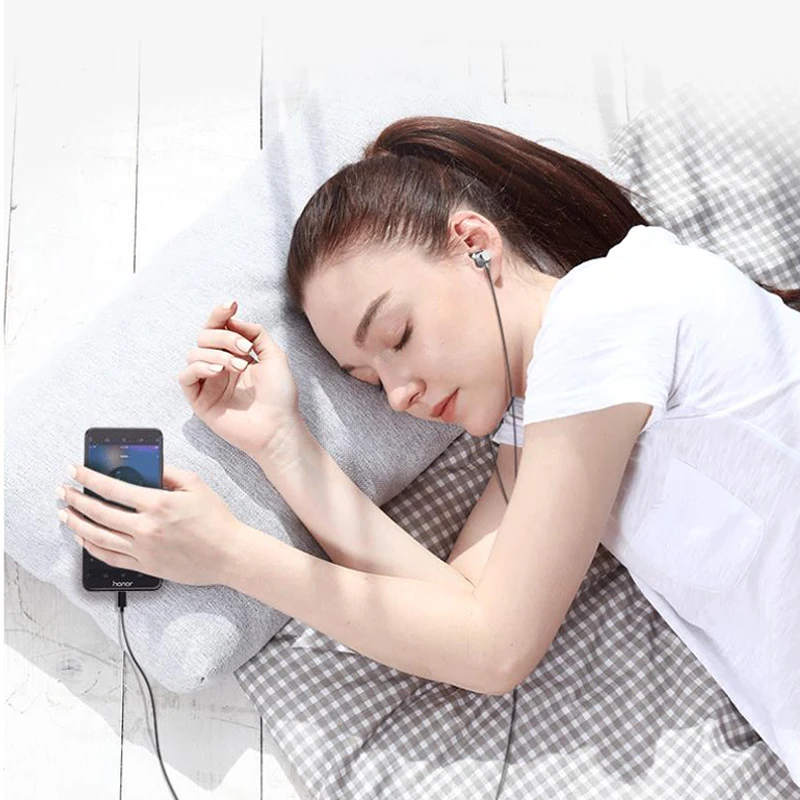 Проводные наушники-вкладыши типа c металлическая гарнитура с микрофоном