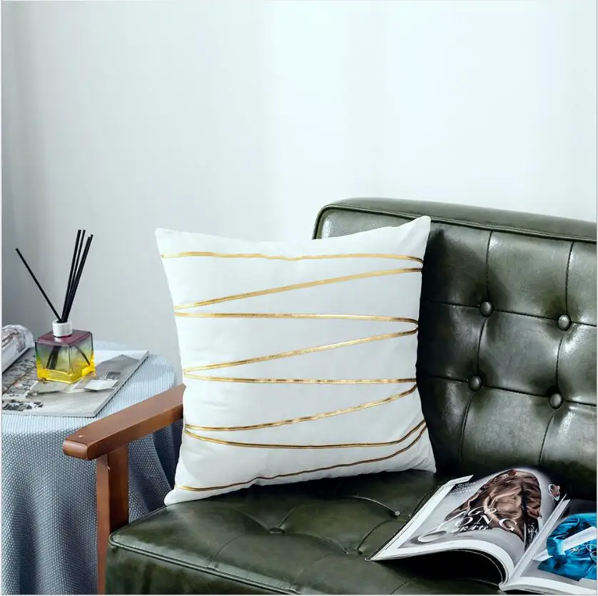 Современные наволочки в золотую полоску 45x45 для дивана кровати диванная