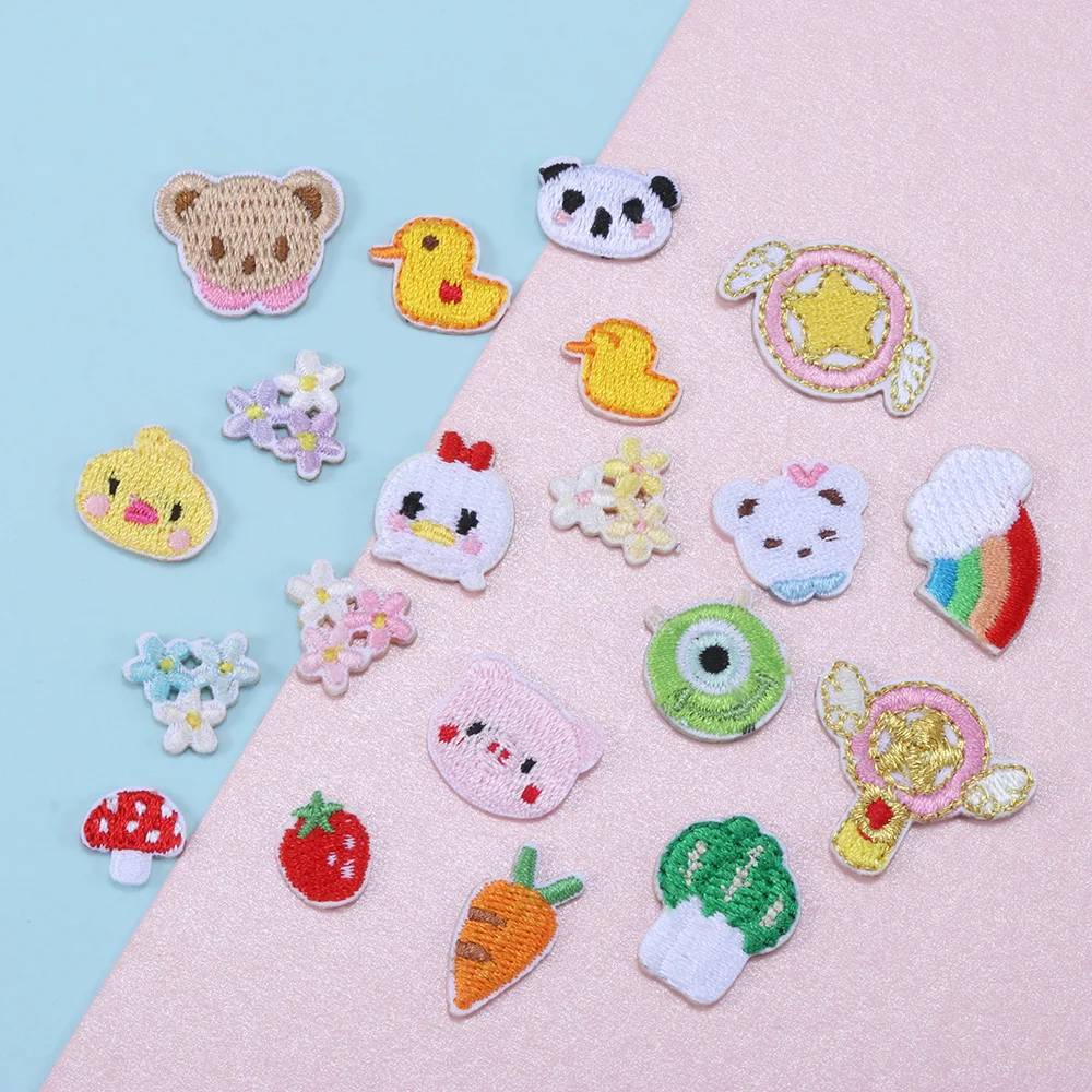 

1PC Cartoon Cloth Sticker Animal Patch Clothes Garment Embroidered Applique Garment DIY Doll Clothes Making Clothing Accessories