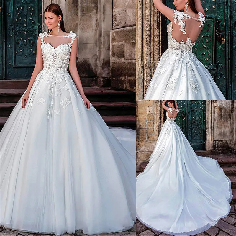 

Sheer Scoop Neck A-Line Wedding Dresses Lace Appliques See Through Back Chapel Train Tulle Garden Bridal Gowns New Style