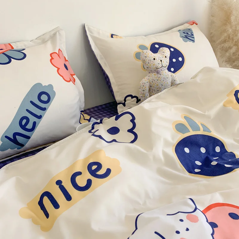 

2021 Strawberry Bedding Sets Cute Quilt Cover Pillowcase Bed Flat Sheets Duvet Cover Sets Twin Full Single King Bedclothes