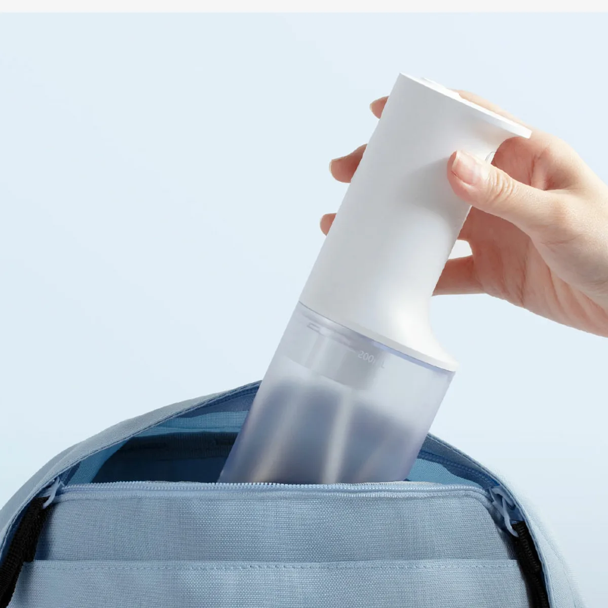 

Smart Electric Oral Irrigator IPX7 Waterfroof Dental Water Jet Flosser 4 Modes Oral Cleaning 4 Nozzles Memory Funtion Portable