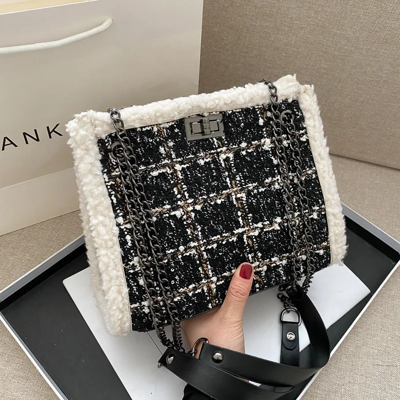 

New Fashion leisure Winter Shoulder Crossbody Bags for Women Woolen Plaid Pattern Chain Handbags Portable Commuter Clutch