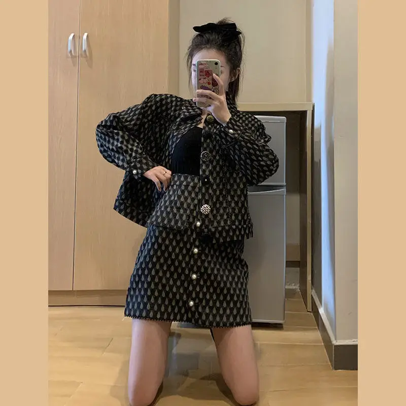 

Large size women's 2020 Autumn New Korean version of loose short coat high waist A- line skirt skirt women's suit
