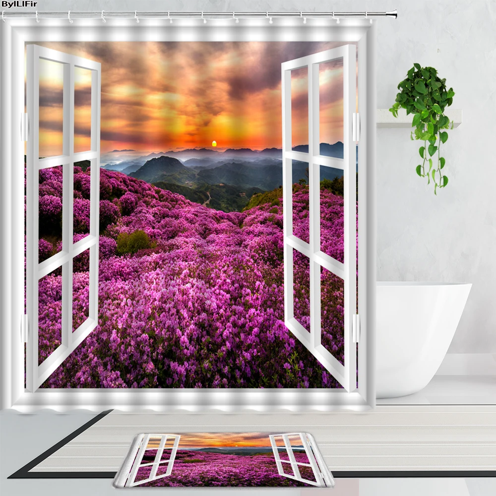 Занавеска для душа фиолетовая с лавандой и цветами на солнечном свете 2