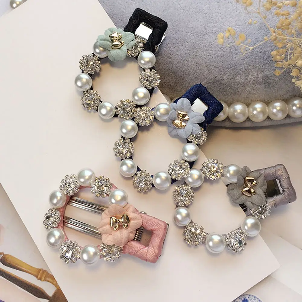 

1 Pcs Sweet Rhinestone Pearl Hair Clips Geometric Flower Hollow Duckbill Clip for Women Fashion Hair Accessories for Trend Girls