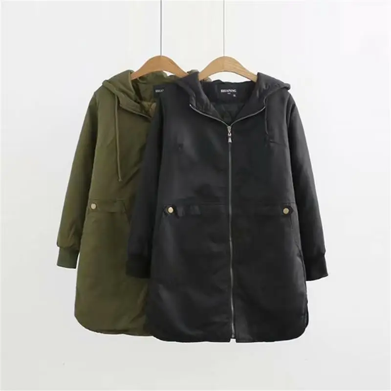 Женская Повседневная куртка с капюшоном однотонная черная и зеленая карманами в