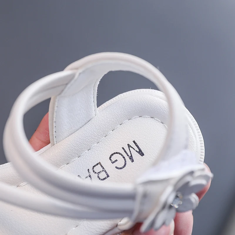 Сандалии детские резиновые со стразами босоножки из искусственной кожи для