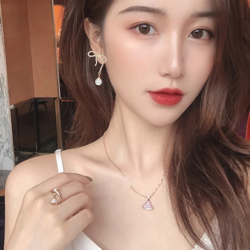 Pearl earrings feminine bow high-end personality Korean 2020 new trendy fashion elegant Fashion Stud Earrings | Украшения и