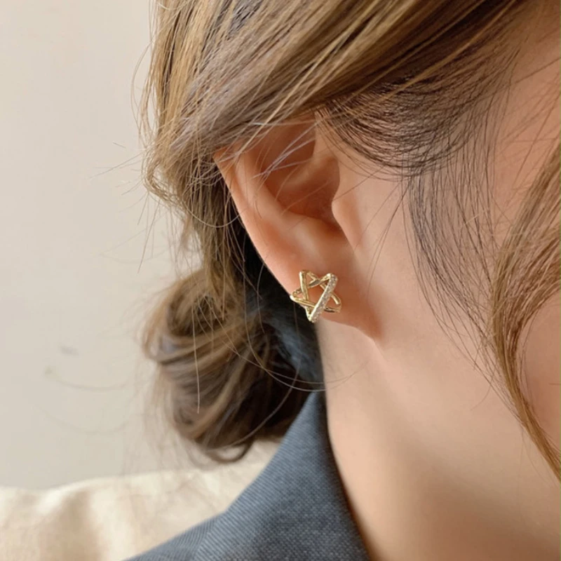 VSnow Exquisite Star Shape Stud Earrings for Women Girl Hollow Out Bling Crystal Earring Delicate Engagement Accessories | Украшения и