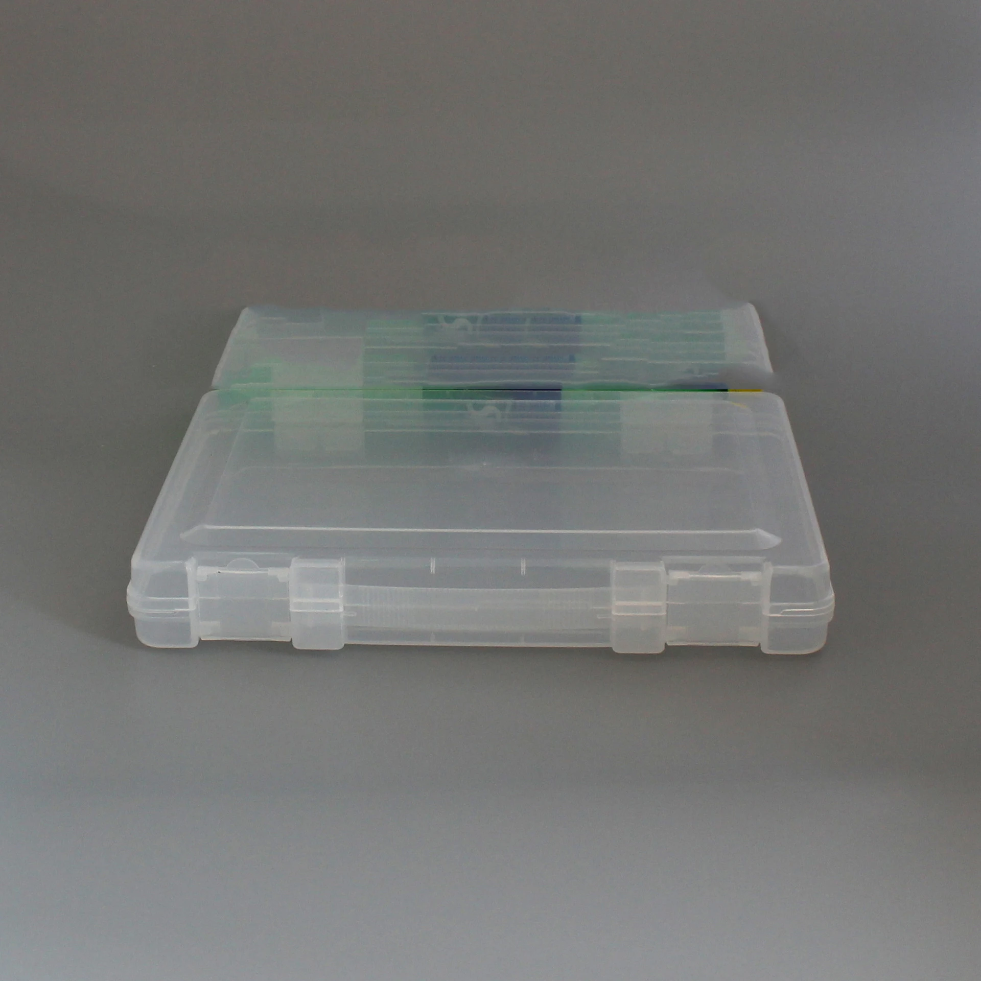 Большой пластиковый контейнер с отсеком практичный органайзер для хранения