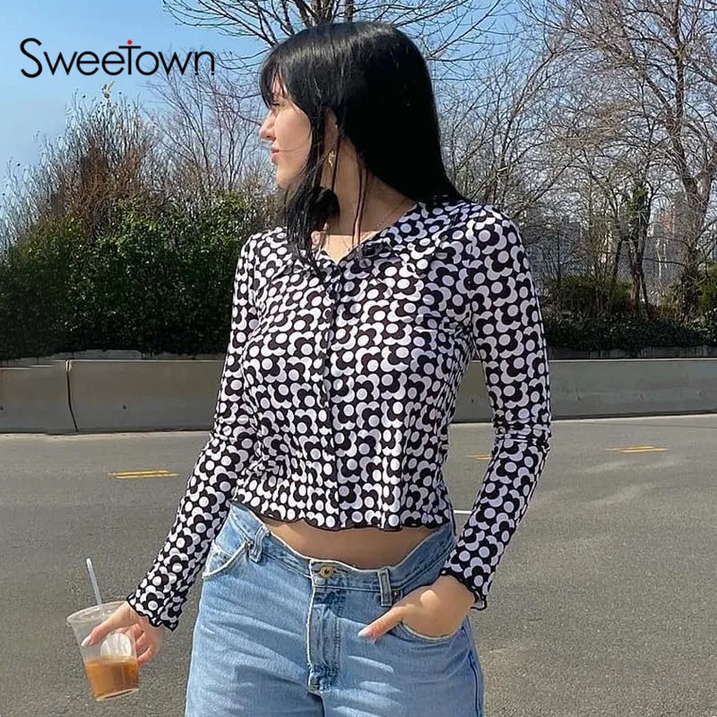 

Sweetown Black White Floral Casual Cropped Shirts Women Button Up Turn Down Collar Tops And Blouse Long Sleeve Korean Autumn Tee