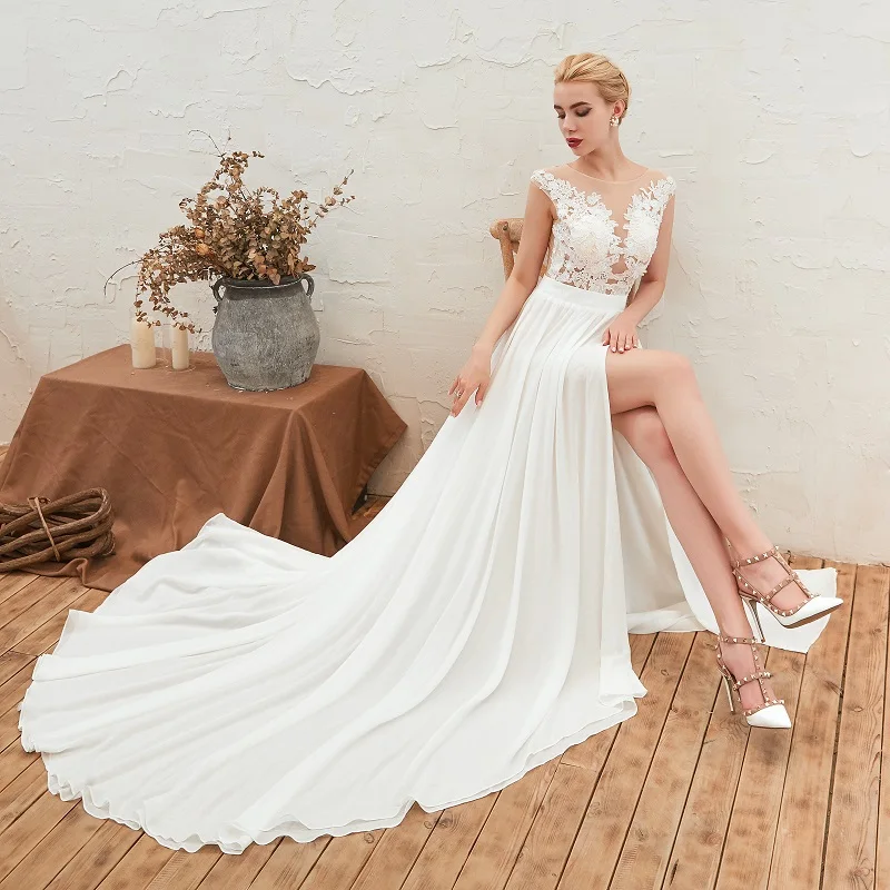 

2020 Beach Wedding Dress Sheer Neck Lace Appliques Illusion Bodice Boho Bridal Gown with Sexy High Split