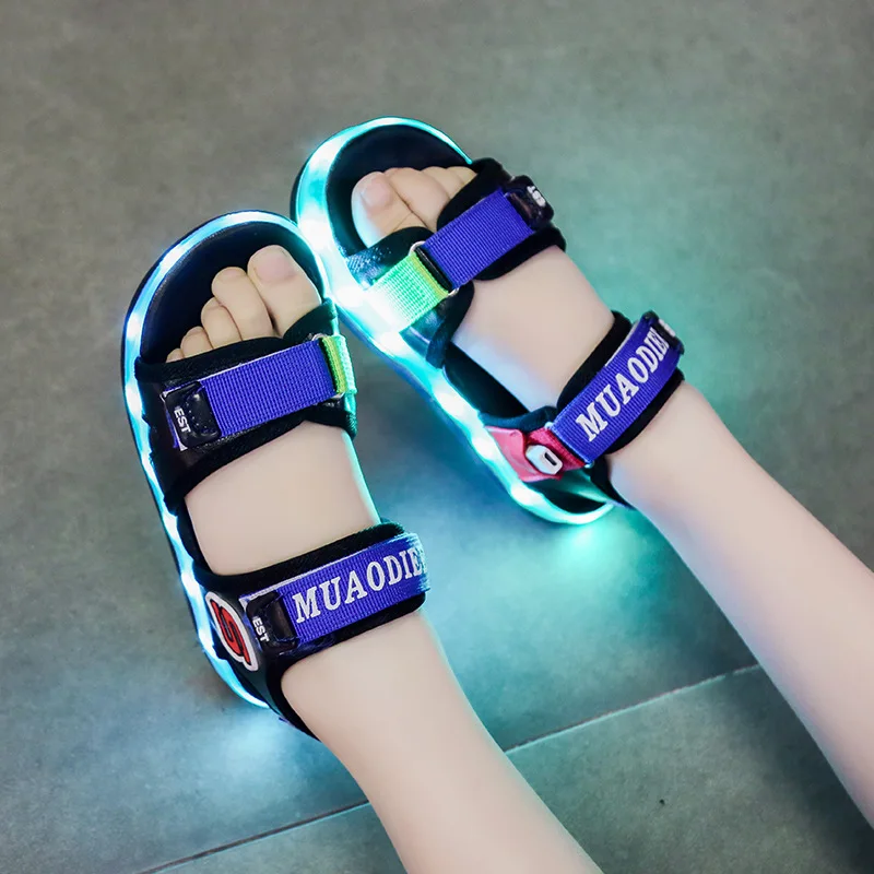 Детские сандалии со светодиодной подсветкой Нескользящие зарядка через USB обувь