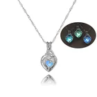 Женское Очаровательное ожерелье с подвеской в виде сердца, модное светящееся ожерелье с камнем, женское свадебное украшение, подарок на Хэллоуин