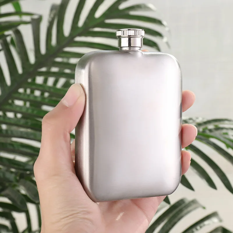 

Pocket 6OZ Hip Flask Stainless Steel Pocket Flask for alcohol for Drinking Thickening Hip Flasks with Free Funnel Curved Flask