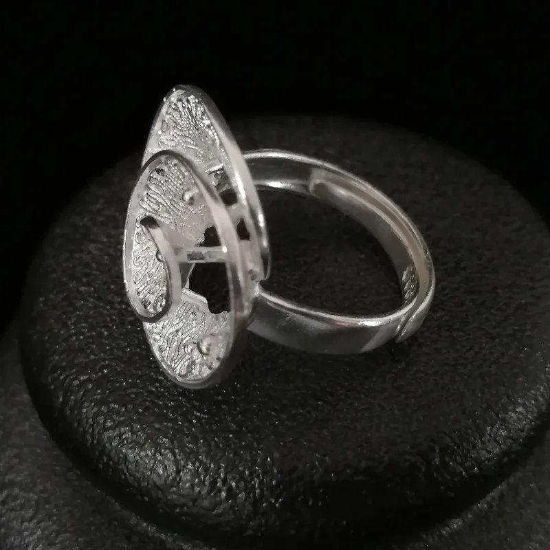 Кольцо женское спиральное из серебра 999 пробы регулируемое | Украшения и