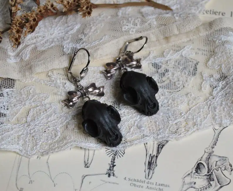 Серьги в виде черепа кошки из искусственной Таксидермии украшения языческой
