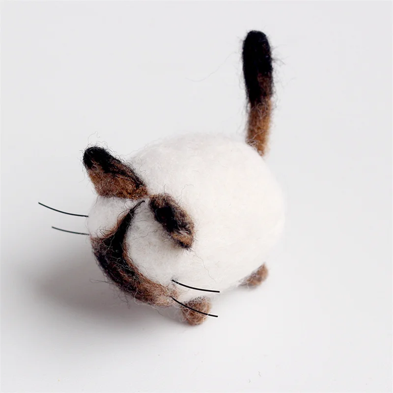 

Funny Arts Crafts Needlework Girls Naughty Cat Dog Pets Handmade Toy Doll Wool Felt Needle Poked Non-Finished DIY Crafts