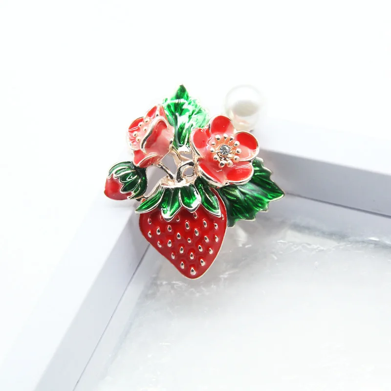 Модные эмалированные броши в виде красной клубники для женщин Классическая