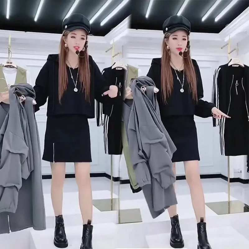 

2020 Autumn and Winter New Casual Hooded Sweater Bag Hip Skirt Scheming Fashion Two-Piece Sports Suit Fashion Women's Clothing