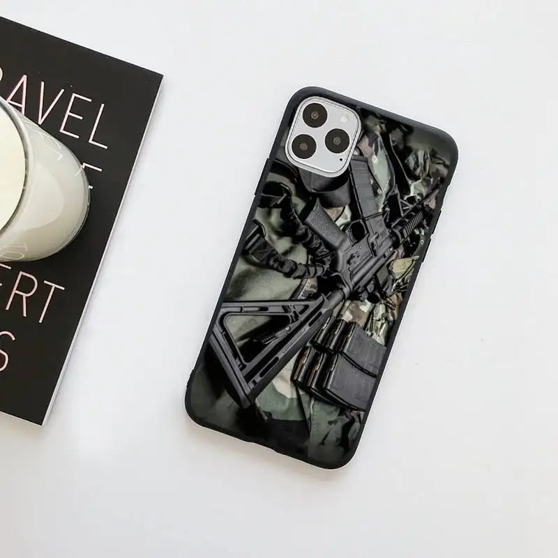 

Fire Men Rifles AR 15 Guns Phone Case for iPhone 7 8 11 12 Pro X XS Max XR Samsung A S 10 20 50 Plus pro funda