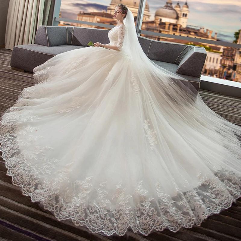 

Royal Train Embroidery Women Wedding Dress With Beads Sequins Lace Edge Vestido De Novia Half Sleeves V-Neck Bridal Gown