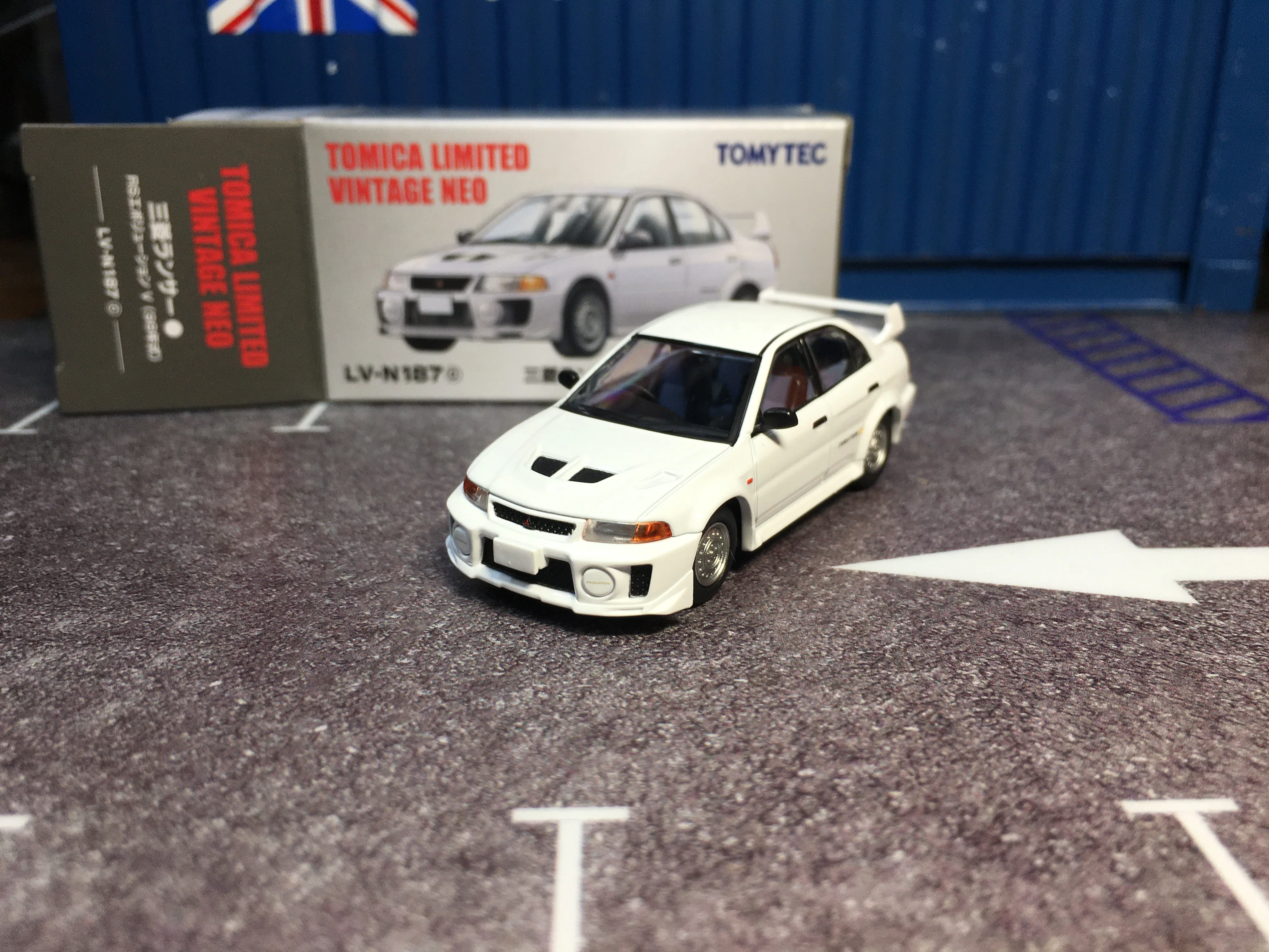 Лимитированная коллекция автомобилей TOMYTEC TLV 1/64 Mitsubishi Lancer Evolution V RS|Наземный