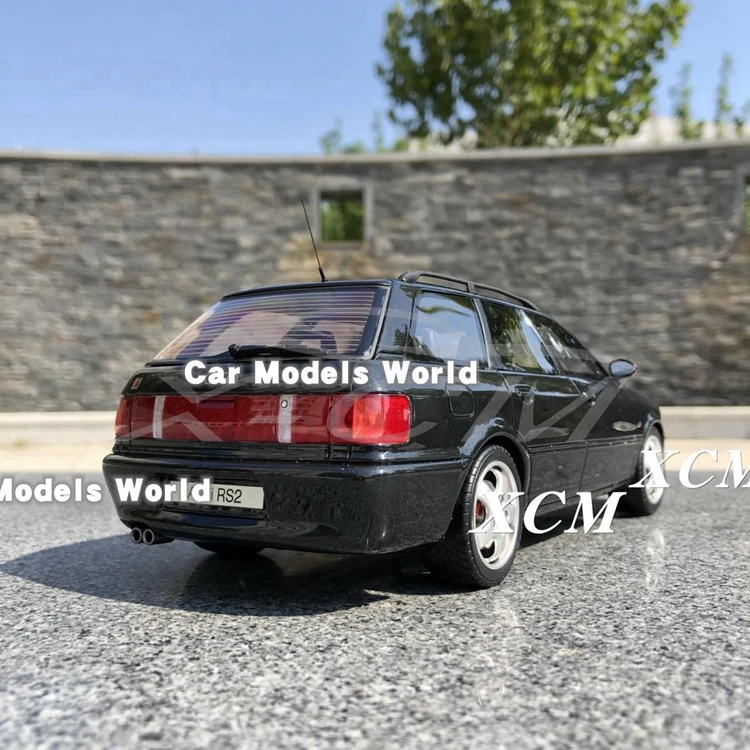 Полимерная модель автомобиля Otto RS2 Avant(черный) 1:18 OT831B+ маленький подарок