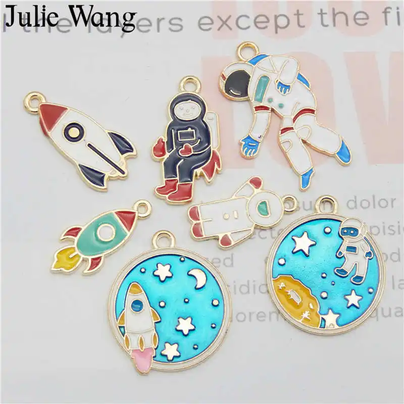 Julie Wang 7 шт. эмаль космонавты и ракеты амулеты смешанный аэрокосмический золотой