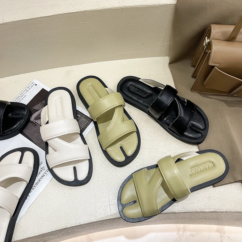 

Women's Summer Flat Slippers Round Toe Slip-On Beach Shoes Women 2021 New PU Green House Slides Woman Casual Indoor Home Shoe