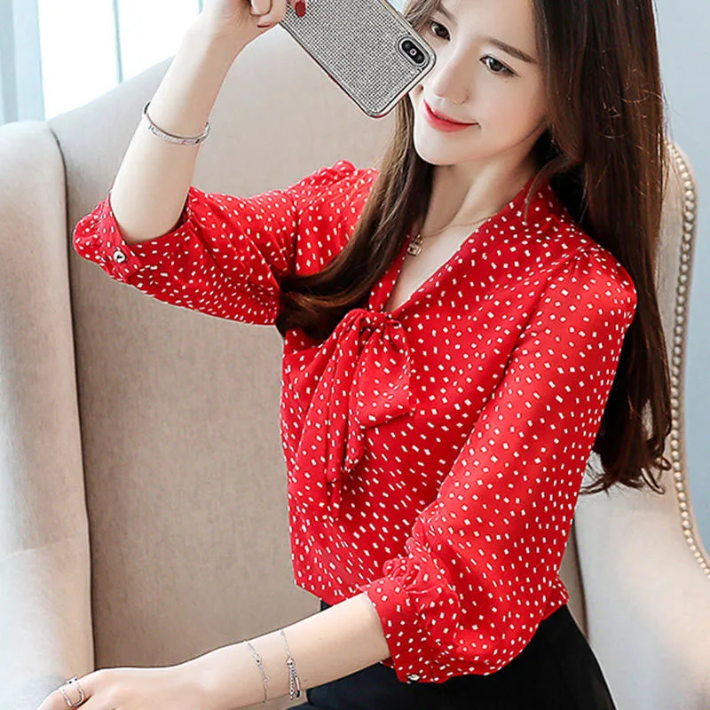 

Women Spring Summer Style Chiffon Blouses Shirts Lady Casual Bow Tie Collar Polka Dot Printed Half Sleeve Blusas Tops DF2955