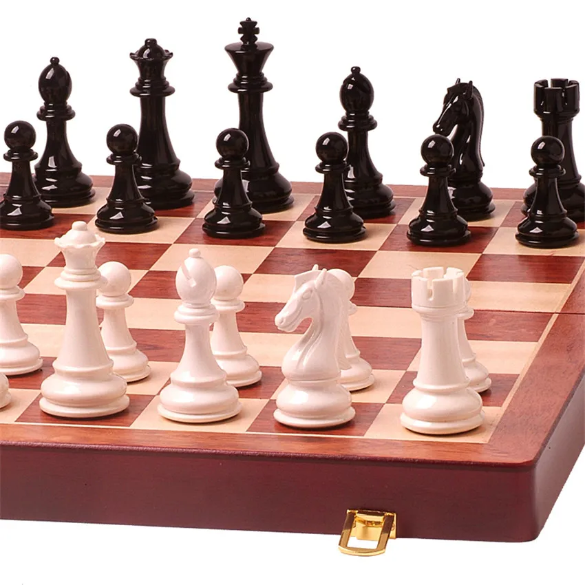 

High-grade Wooden International Chess Set Pieces Set Portable Foldable Board Funny Game Chessmen Collection Chessboard Play Kit