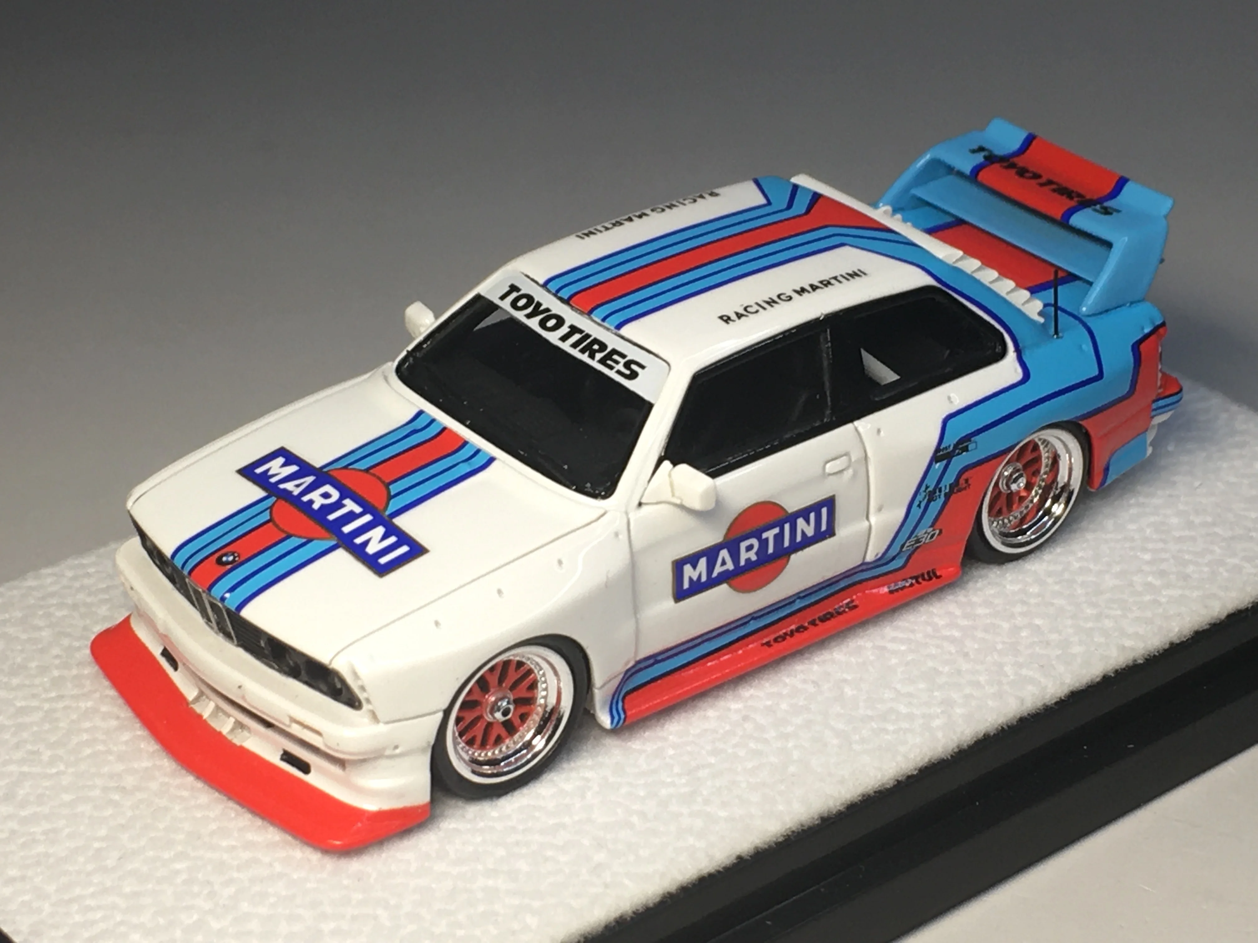 

404 Error 1:64 BMW E30 M3 Martini Resin Model Car Collection Limited