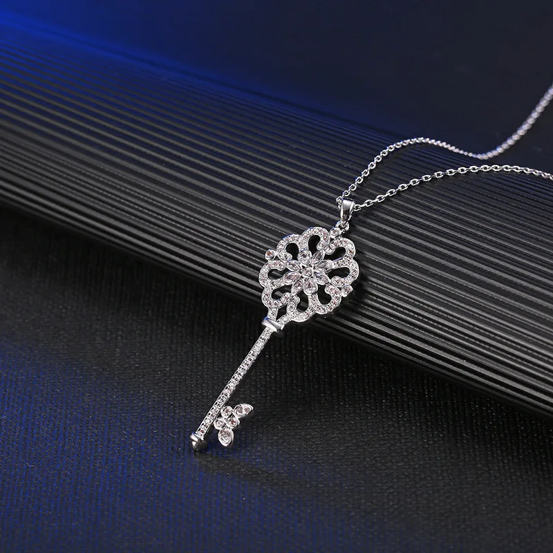 

Ethnic style jewelry simple fashion long sweater necklace female wild temperament flower diamond key pendant necklace