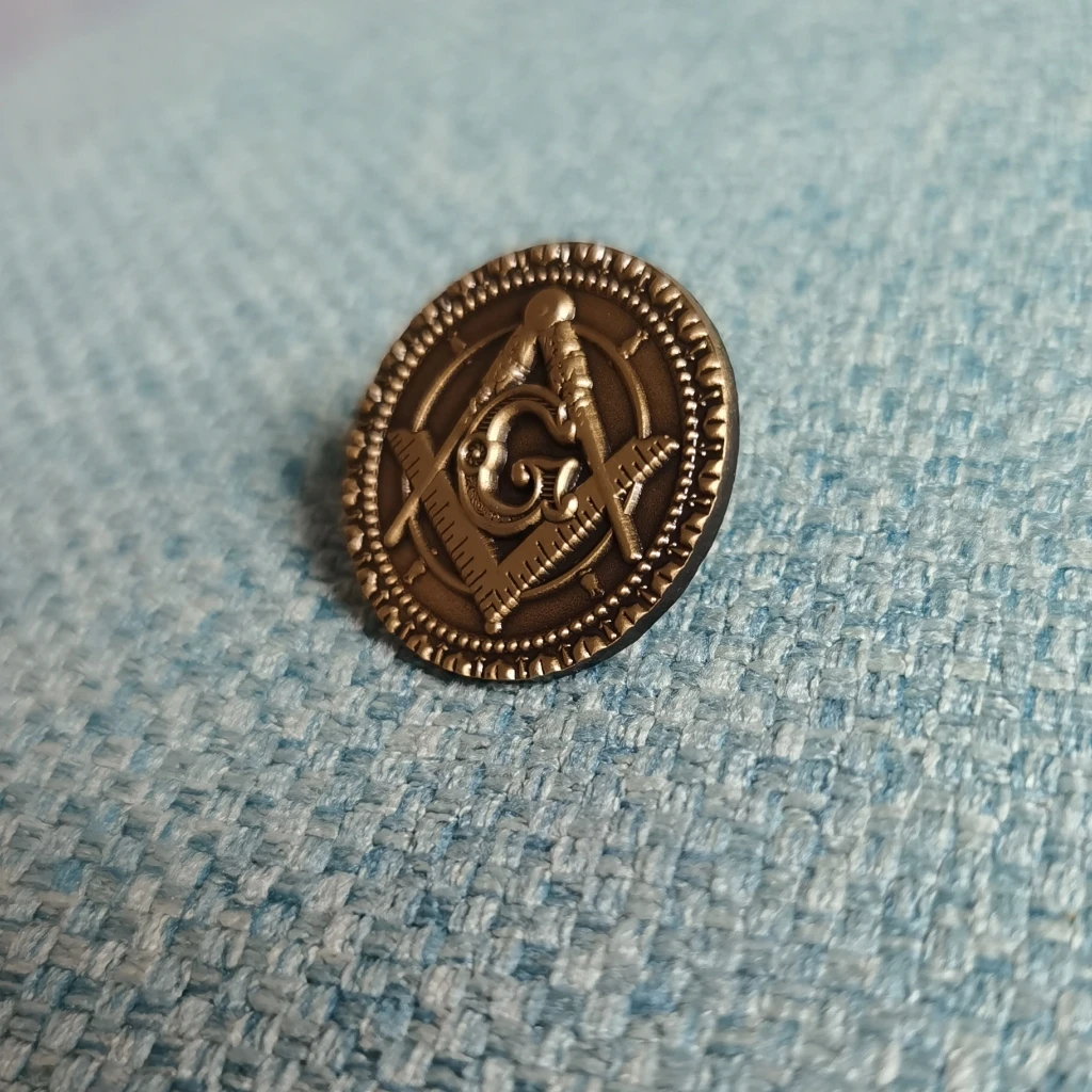 Оптовая продажа с фабрики 1 дюйм Латунь масонский значок на лацкан (ANT) эмблема|emblem