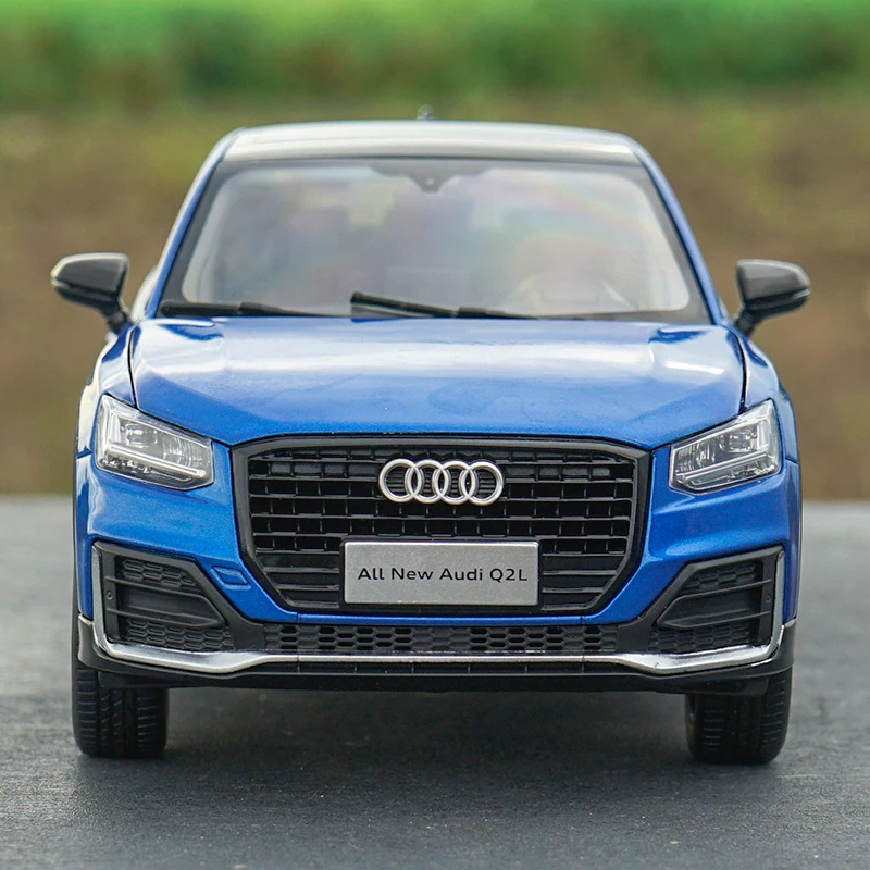

1:18 Original FAW 2019 New AUDI Q2L Simulation Alloy Car Model
