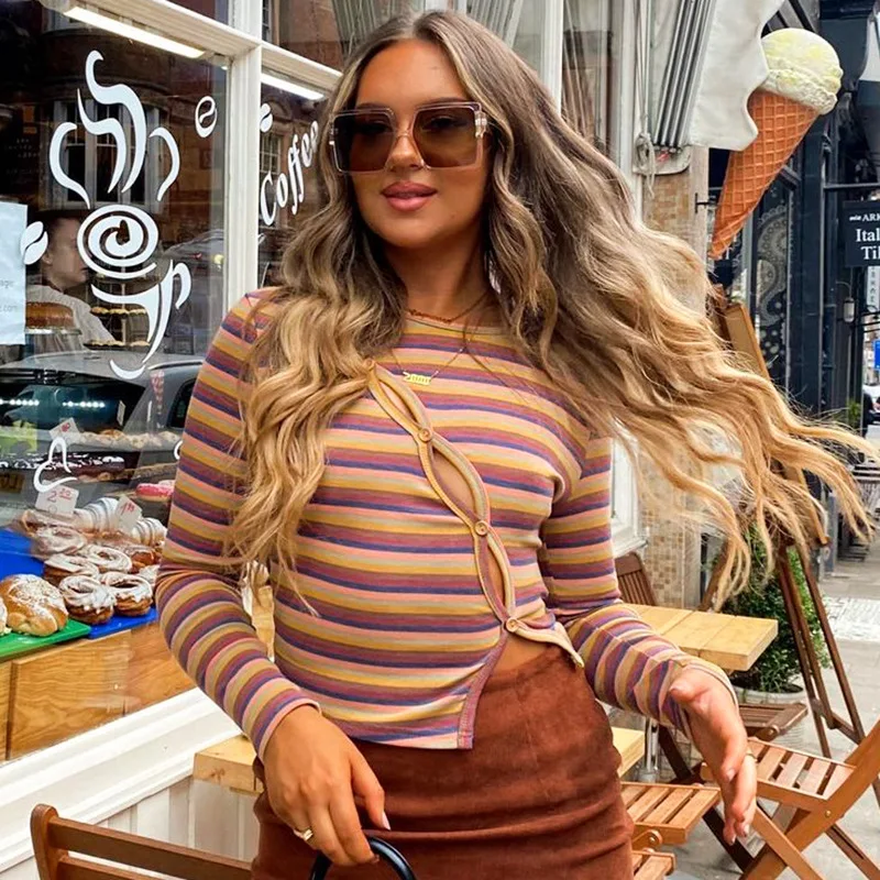 

Giyu Autumn New Striped Buttons Hollow Out T-shirts For Women Sexy Long Sleeve O-neck Y2k Crop Tops Female High Street T Shirt