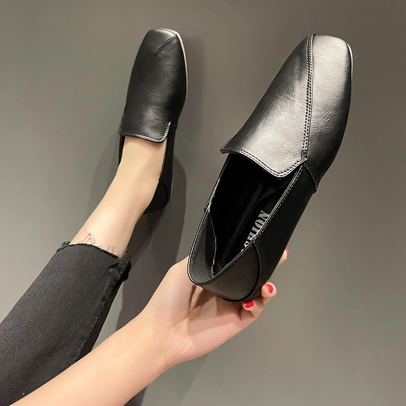 

Fashion 2022 Concise Loafers Women Flat Shoes Soft PU Moccasins Female Casual Flats Slip on Woman Shoes Walking Shoes for Women