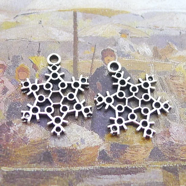 

Designer Charms Snowflake Charms Antique Silver Color 17x23mm 10 Pieces