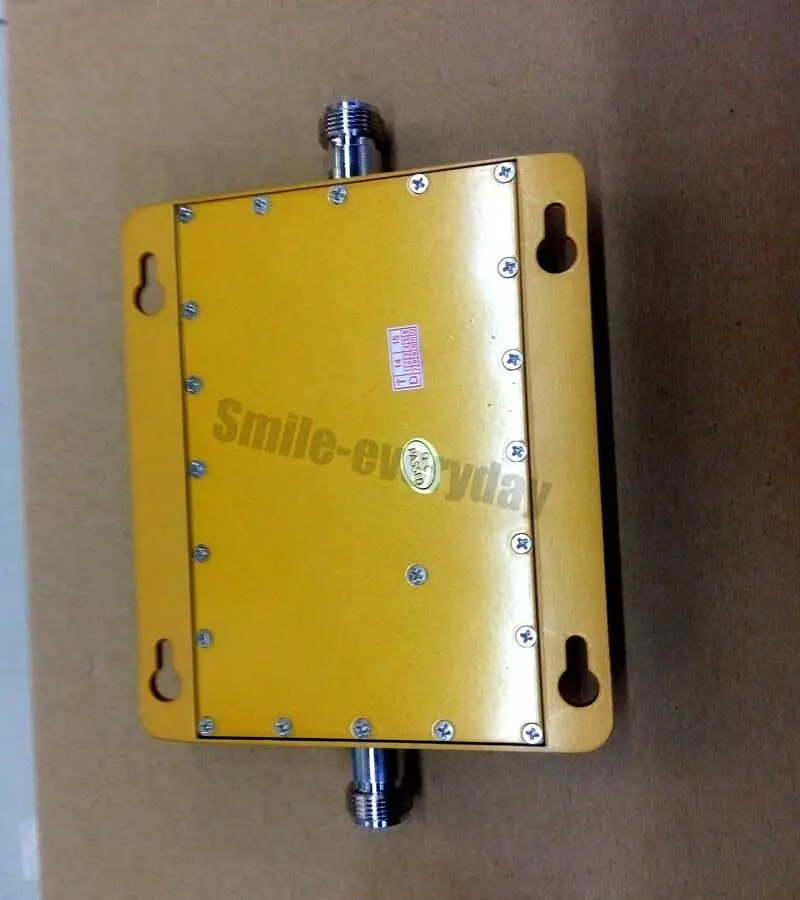 

New 3G UMTS WCDMA2100MHz repel booster mobile phone signal relay amplifier