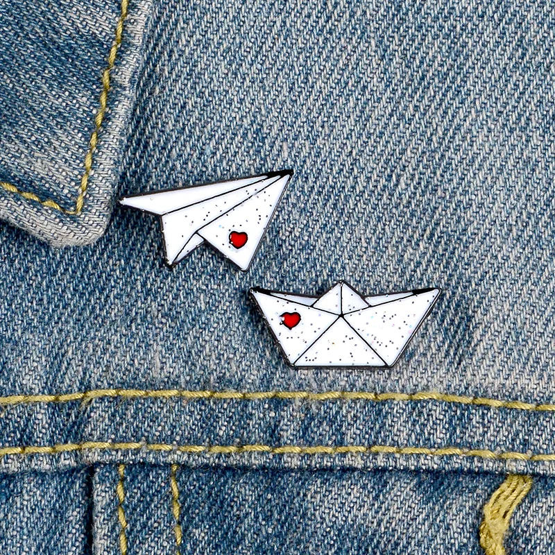 

Paper Boat Enamel Pins Custom Love Brooches Lapel Pin Shirt Bag Aircraft Ferry Badge Mini Jewelry Gift For Kids Friends